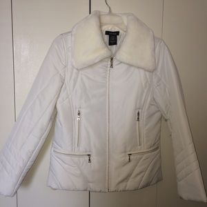 DONATED-White Faux Fur Collar Jacket-Size M